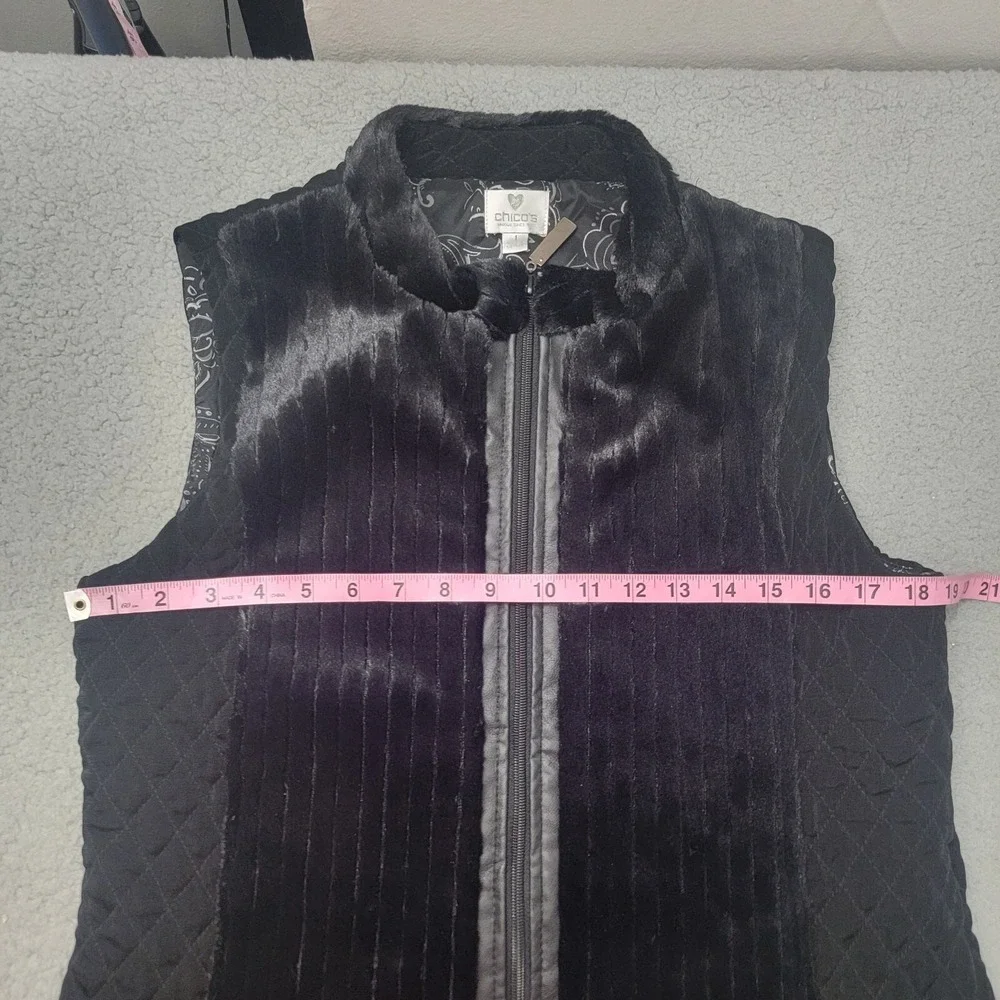 Chico's Black Faux Fur/ Quilted Lined Vest Embellished Zipper Chico's‎ Size 1